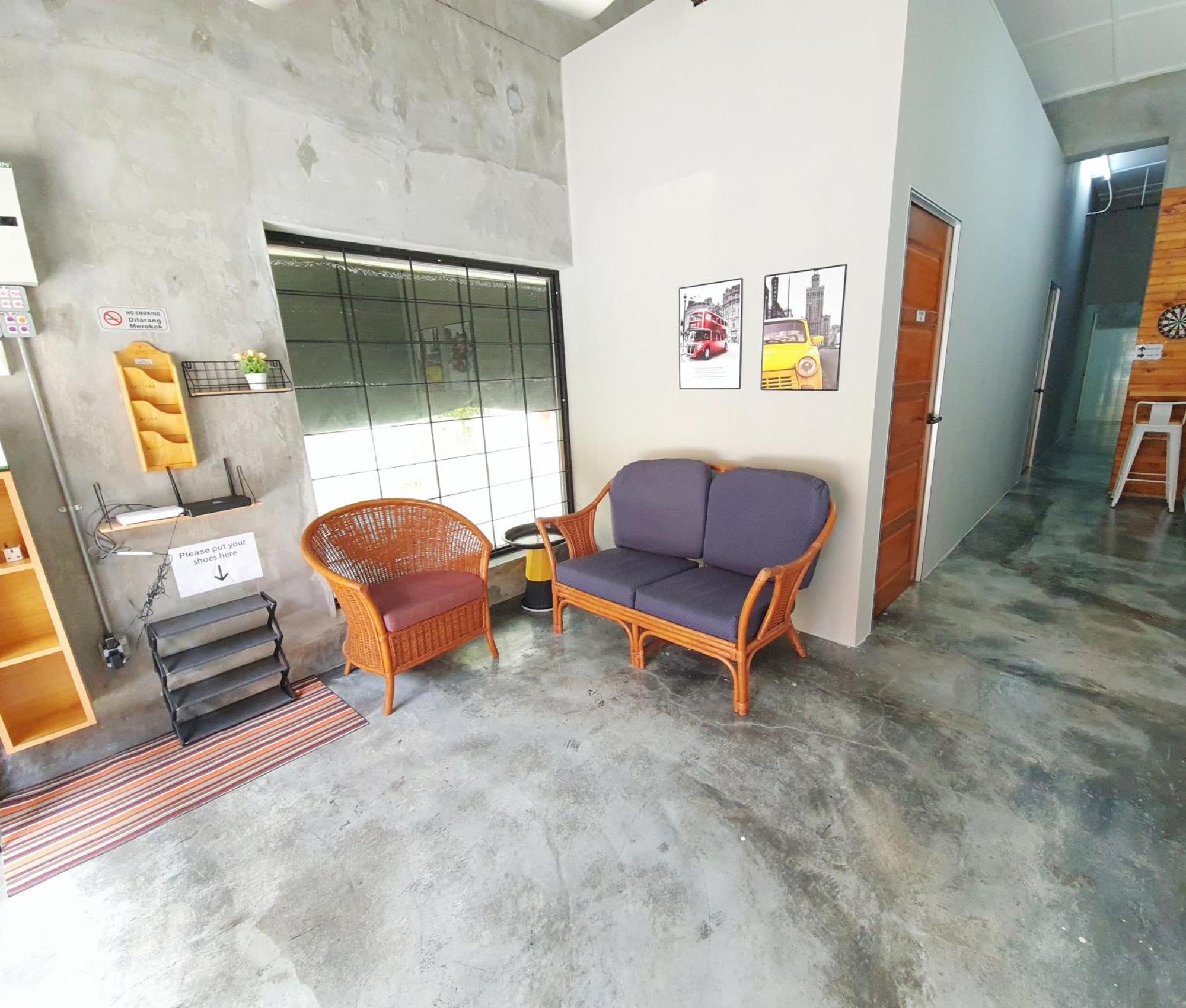 Lot 85 Seremban Town New Cozy Homestay Lobak Roomstay Екстер'єр фото